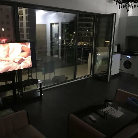 Sea Breeze By De Silva Apartament Mamaja