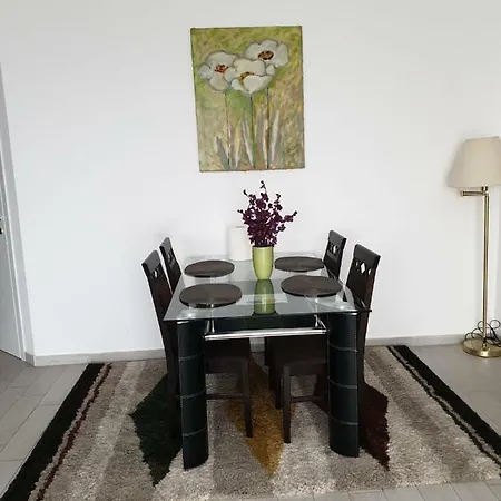 Sea Breeze By De Silva