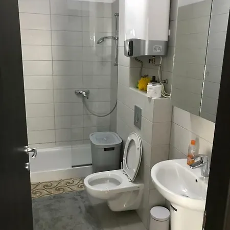 Sea Breeze By De Silva Mamaja