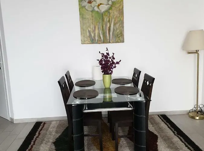 Sea Breeze By De Silva