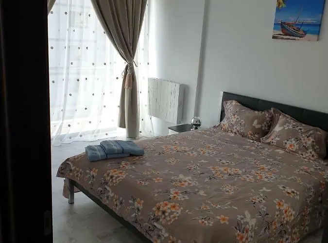 דירה Sea Breeze By De Silva *