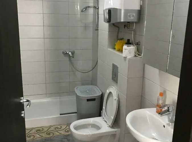 Sea Breeze By De Silva מאמאיה