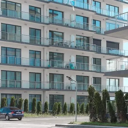 Sea Breeze By De Silva * Mamaia