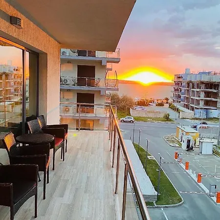 Sea Breeze By De Silva Appartement