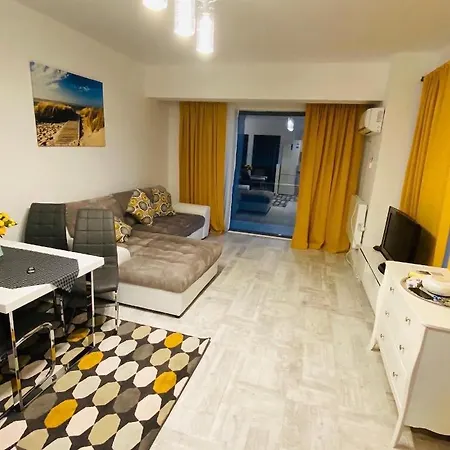 Sea Breeze By De Silva