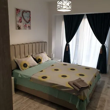 Sea Breeze By De Silva *