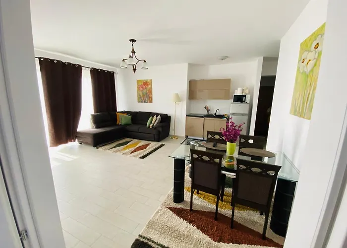 Sea Breeze By De Silva Mamaia