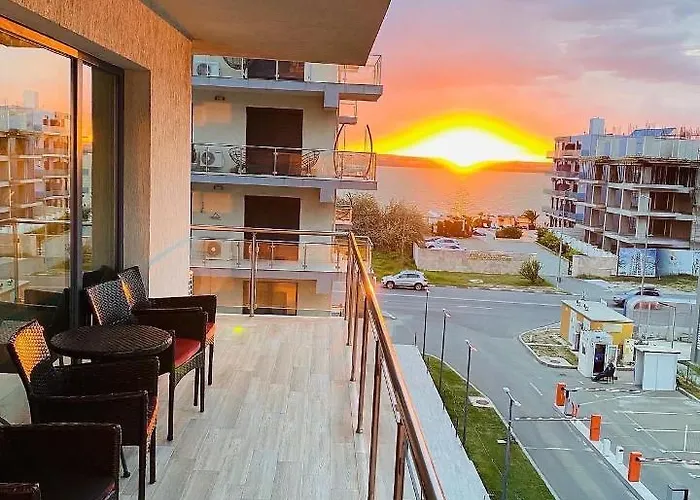 Sea Breeze By De Silva Appartement