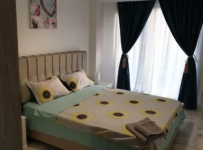 Sea Breeze By De Silva *